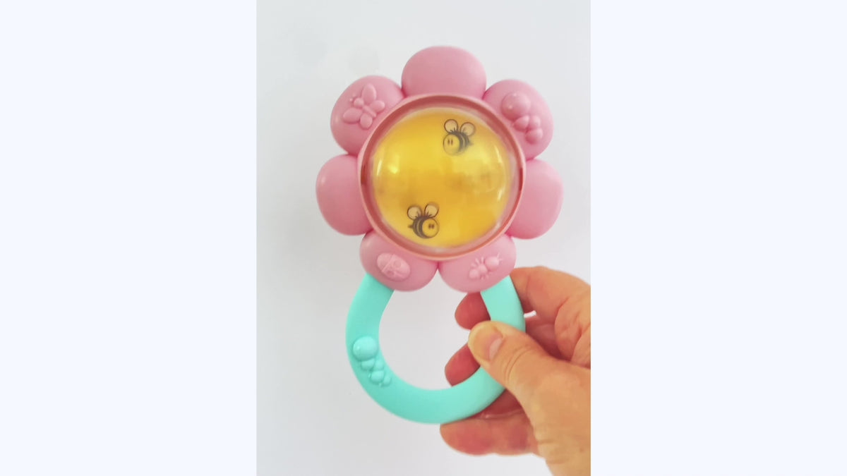 Daisy Rattle